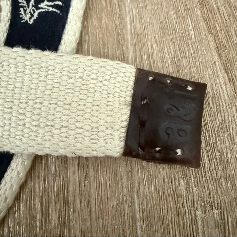 A&F ABERCROMBIE Belt Boys 10/12? Reversible EMBROIDERED MOOSE Logo Navy *READ*